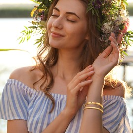 MPRAINBOW Gold Bracelets for Women, 2Pcs 18K Gold Plated Cubic Zirconia Bangle Crystal Friendship Bracelet Jewelry,Wedding Party Christmas Birthday Gifts for Her Girlfriend Sister Daughter, 2.36 Inch,