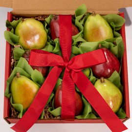 Whole Foods Organic 9 Count Red & Green D'Anjou Pears