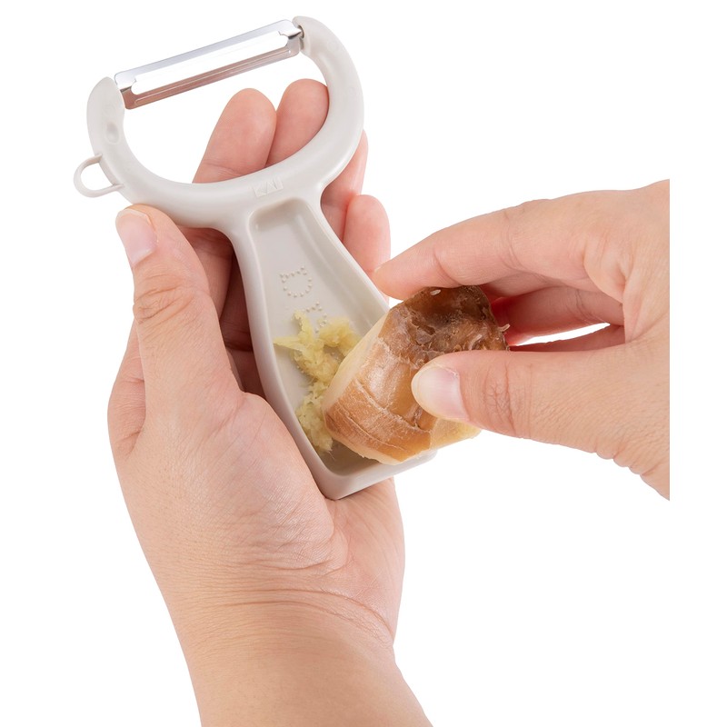 Kai KAI DH2736 Cat Peeler Nyammy Cat Ears Mold Blade