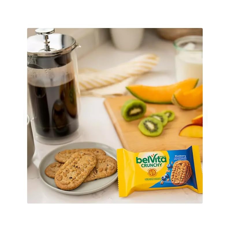 belVita Crunchy Blueberry Breakfast Biscuits 25 Packs, 4 Biscuits Per