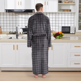FG FEAYIGUDIM Men's Fleece Plush Bathrobe Full Length Big and Tall Shawl Collar Plaid Men Robe(Grey&Black, 5XL)