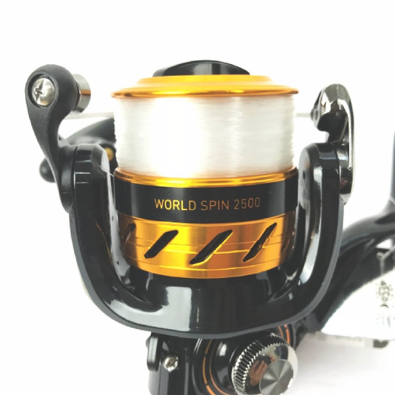 Daiwa Spinning Reel (Thread Included) 17 World Spin 2500 (2017