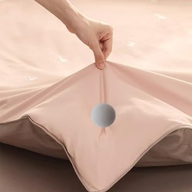 LISSION Duvet Clips, Non-Slip Duvet Cover Clips Pins 32 PCS, One-Button Unlock, for Quilt, Blanket, Bed Sheet, Grey Color