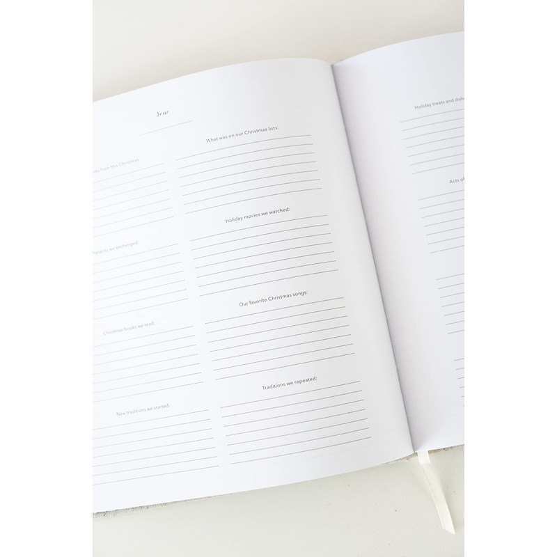 Promptly Journals, Our Christmas Memories: A Family Traditions Keepsake (Pine