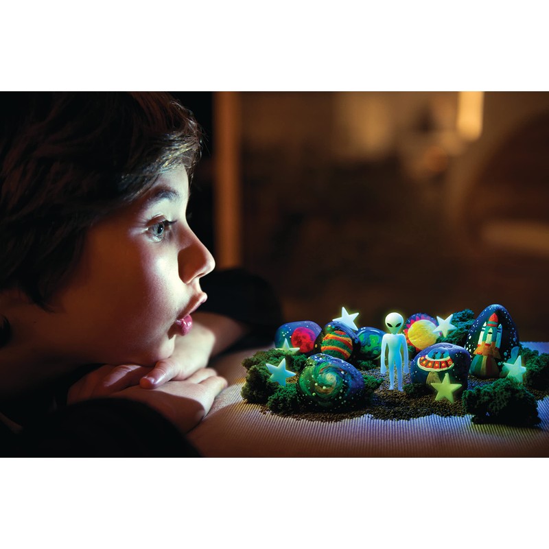 KidzMaker - Glow In The Dark - Space Rock Painting