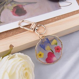 Guqqeuc Blue Dried Pressed Flower Keyring for Women Girls Flower Bag Handbag Charms for Girls Women Purse Bag Accessories for Bag Handbag Flower Key Chrams for Car Keys Cute Keyrings for Women Girls