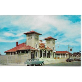 Wakefield Trading Co Lynn Bath House, Lynn, Massachusetts --POSTCARD