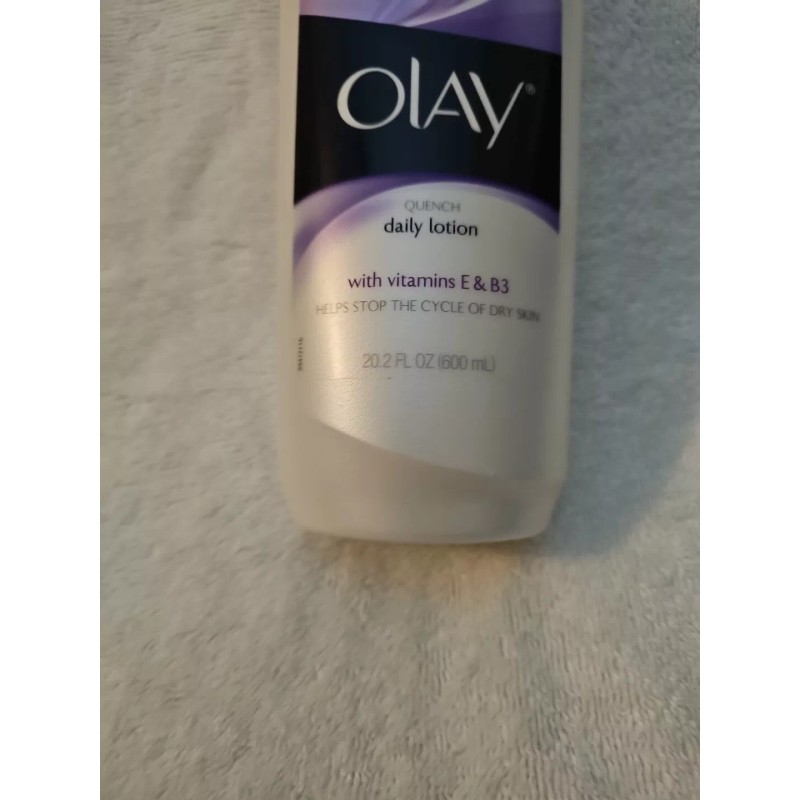 Olay Quench 20.2 fl oz Daily Body Lotion Light Moisture