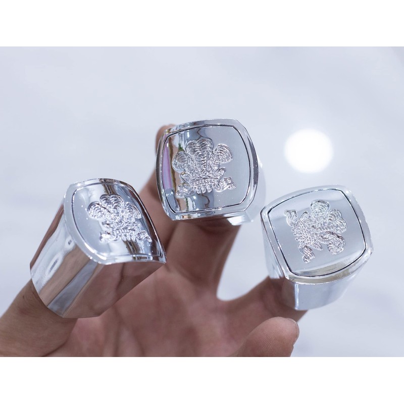 Silver Mountain Water Perfume Bottle Cap. Silver Round Plastic Cap.