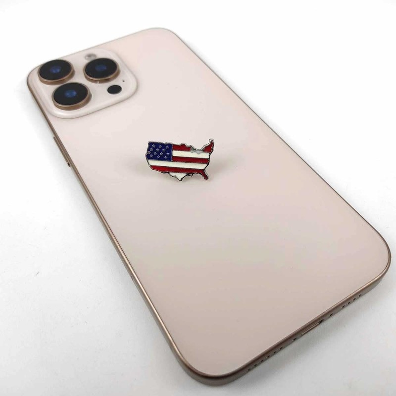 [F NODE] American Flag Design Pin Badge Country Silhouette Shape