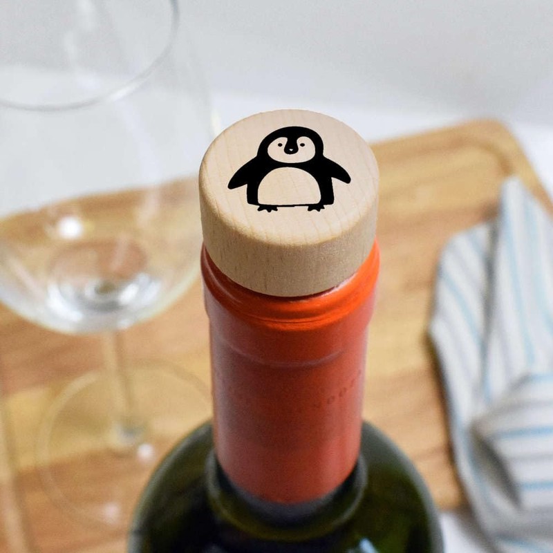 19mm 'Cute Penguin' Wooden Bottle Stopper/Cork (BS00010947)