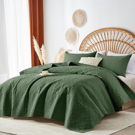 akkialla Full Queen Quilt Bedding Set for All Seasons,Lightweight Olive Green Bedspreads Queen Size,Modern Style Microfiber Soft Floral Pattern Coverlet Set(1 Quilt,2 Pillow Shams)