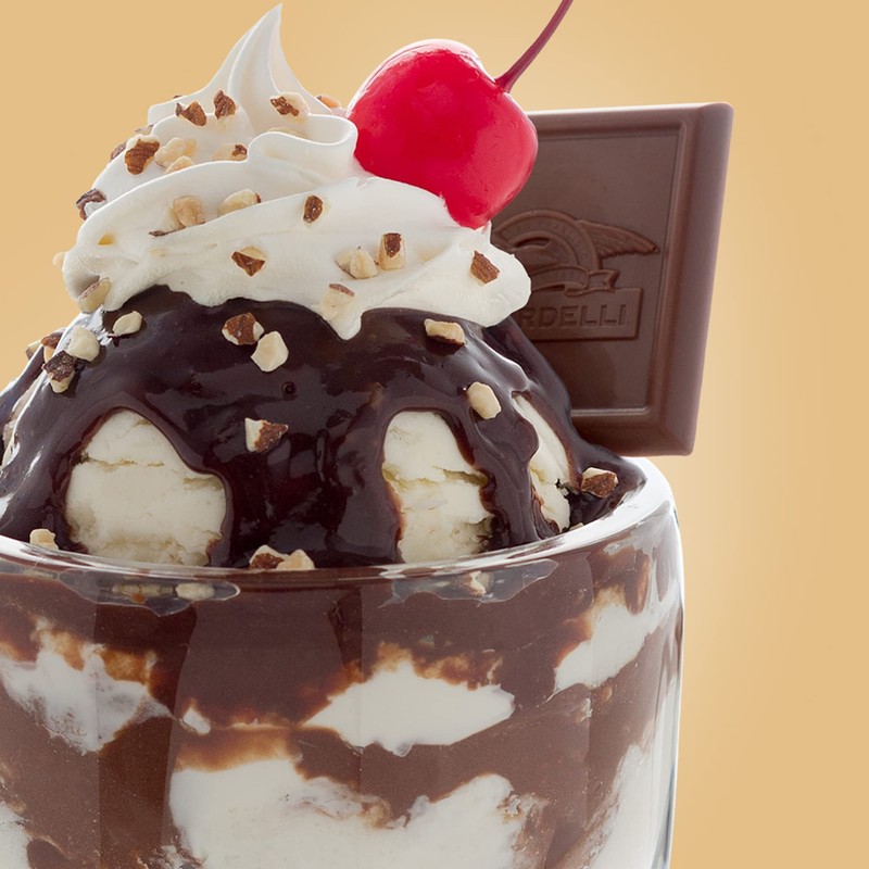 Ghirardelli Chocolate Sauce, 16 Ounce Squeeze Bottle with Ghirardelli Stamped