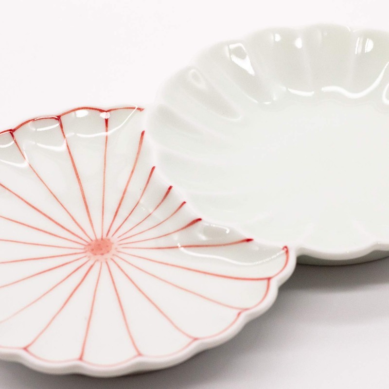 Hasami Ware 476690 Shigeyama Pottery Chrysanthemum Shape, Small Portion Plate,
