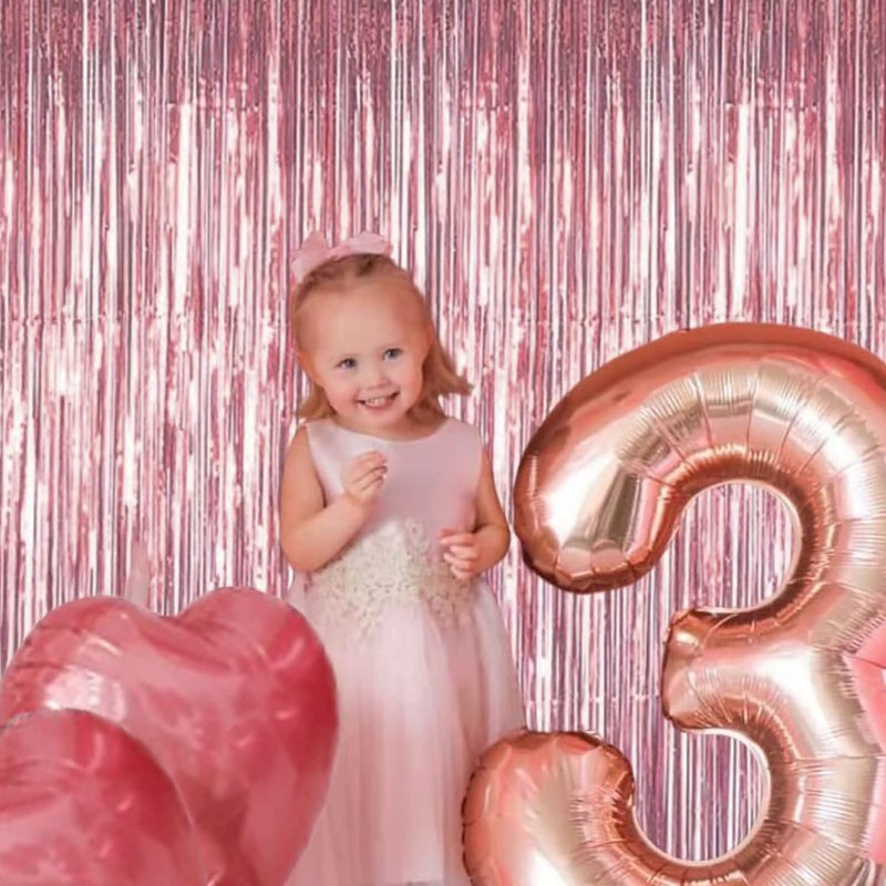 ILLUVA Metallic Tinsel Foil Fringe Curtains, Photo Booth Backdrop Hanging