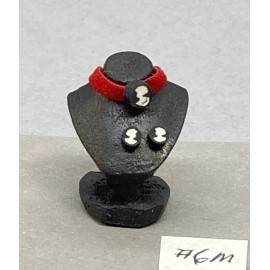 Dollhouse miniature 1/12th scale cameo necklace and ear rings on a bust  #6m