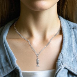 BYETOCE Silver Plated Fish Pendant Necklace Boho Hawaiian Lucky Fish Charm Choker Dainty Ocean Beach Jewelry Chain Summer Statement Jewelry for Women Vacation Decorations Necklace