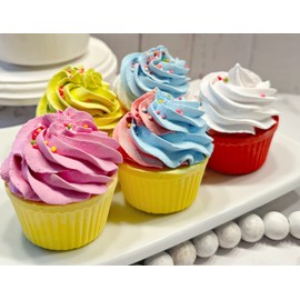 Dezicakes Cupcake Fizzy Organic Bath Bomb for Women- White Cupcake