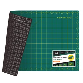 NEWBRAUG 12'' × 18'' Durable Self Healing Cutting Mat, Double Sided 5-Ply PVC Cutting Board, for Quilting, SewingArts, Craft, Fabric & Scrapbooking(Green/Black)