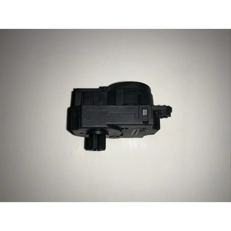 Mahle Minebea Mahle FK466001 Electric Stepper HVAC Actuator Motor, New.(124)