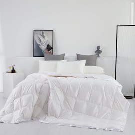 Lightweight Luxury Goose Down Blanket for Summer Cooling Down Comforter with Satin Trim,Thin Bed Quilt Duvet White Full/Queen Size