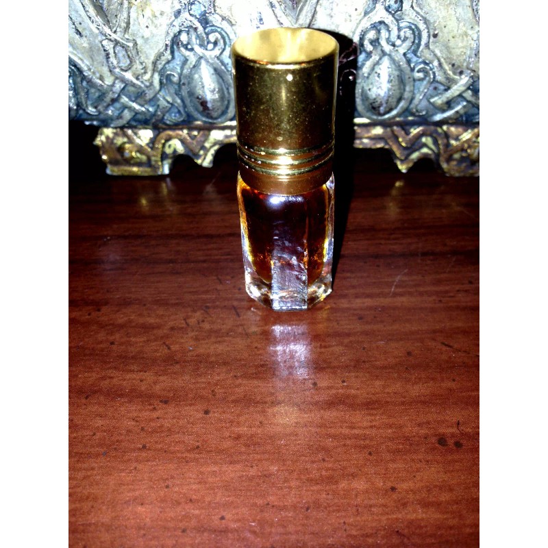 Arabian Oud MUSK OIL PURE VERY STRONG SMELL ARABIAN PERFUME