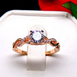 Ginger Lyne Collection Queena Bridal Wedding Engagement Ring for Women Sterling Silver Twist Vine Setting with 1 Carat Cubic Zirconia Engagement Black Tie Series Jewelry