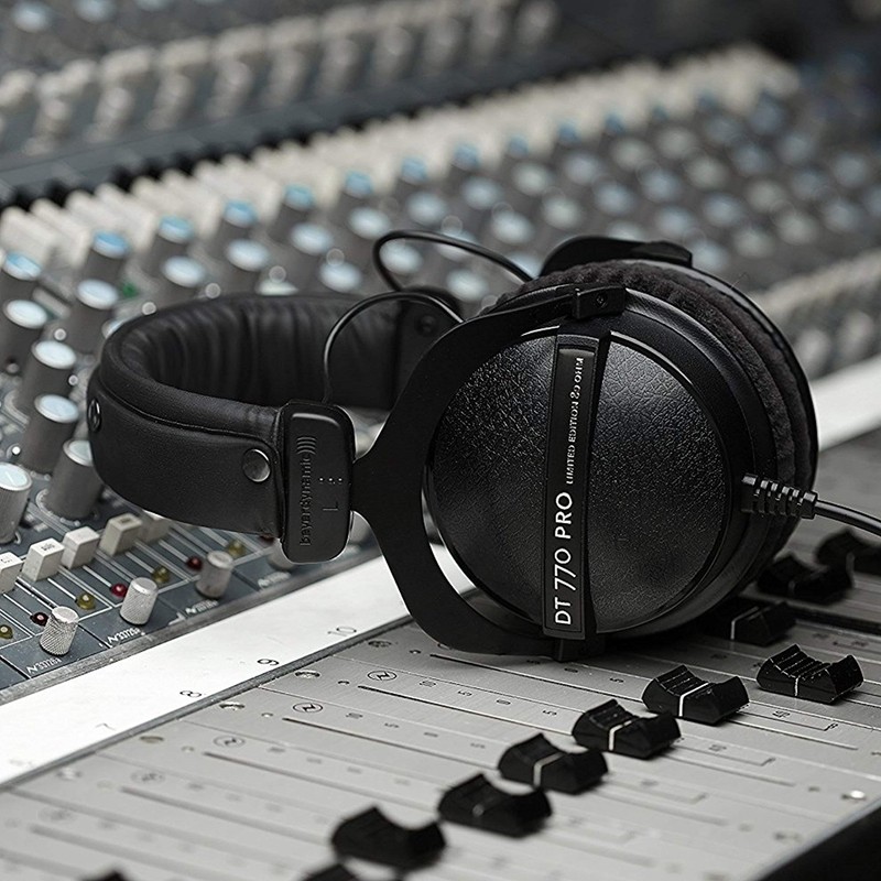 Beyerdynamic DT 770 Pro 80 ohm Limited Edition Professional Studio