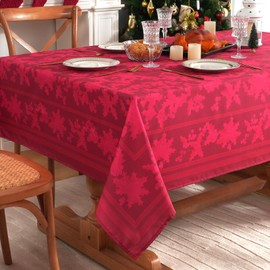 Yrendenge Christmas Red Tablecloth Poinsettia Washable Tablecloths Rectangular Holly Leaves Wrinkle-Free Tablecloth Poinsettia Tablecloth for Holiday Kitchen Party 152 x 213 cm