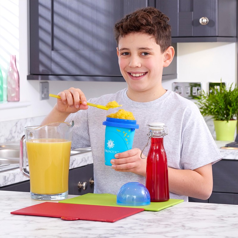 Chill Factor Colour Shock slushy maker Totally Cool Blue- Reusable