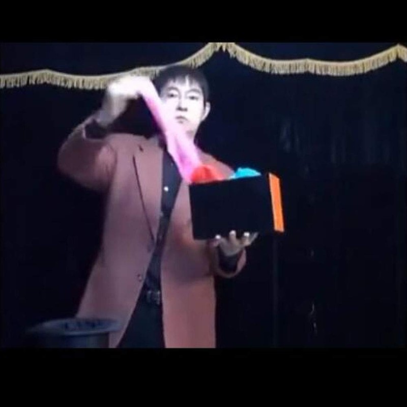 Magic Magic Silk Fountain Box 2.0 Fountain Silk From The