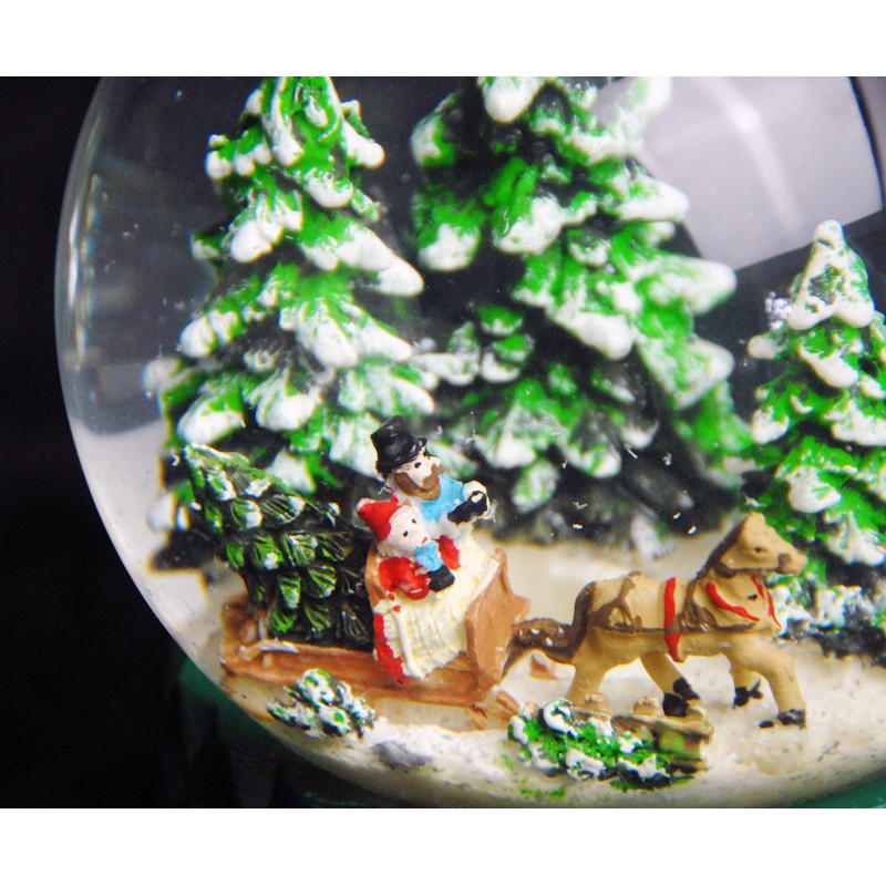 20171 Snow Globe Nostalgia Sleigh Ride on Base Cubic Green