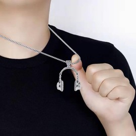 Headphones Necklace for Men Hip-hop Punk Headset Necklace Music Rock Lover Pendant Necklace Stainless Steel Fashion DJ Headset Music Earphone Headphone Necklace (Silver)