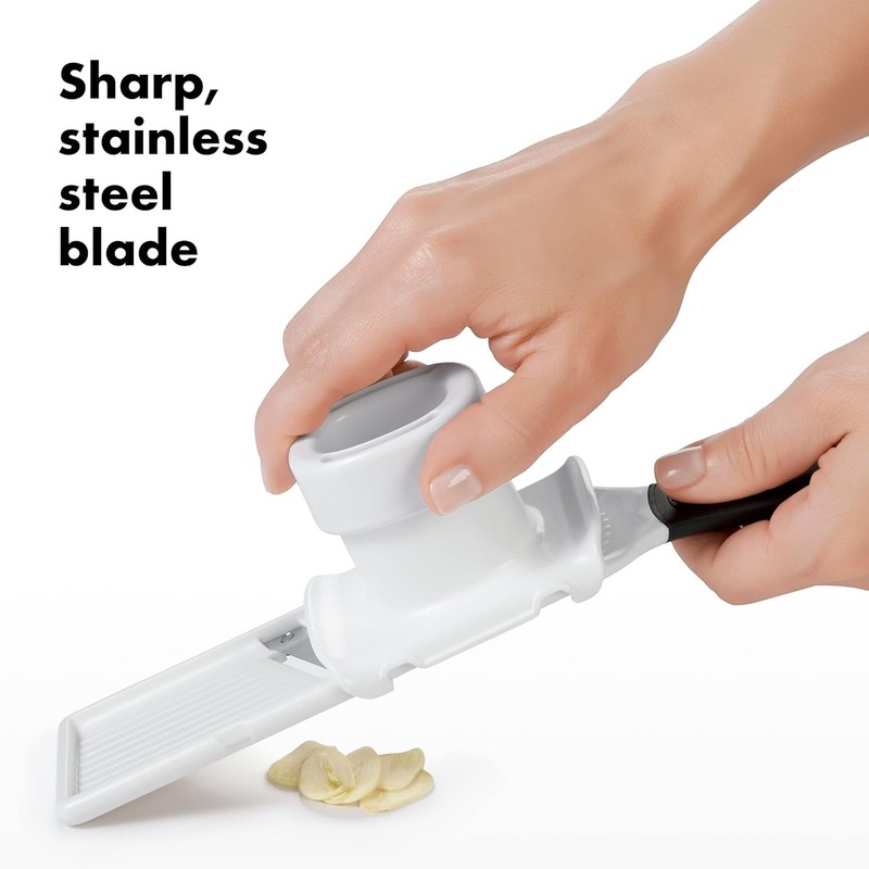 OXO Good Grips - Mandolina, Rebanador de ajo, Blanco