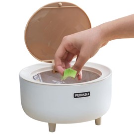 Xusxes Mini Table Waste Bin with Lid in Wood Look, Table Rubbish Bin with Pop Up Lid, Small Cosmetic Bin, 2 L Capacity, Small Waste Paper Basket, for Home, Office, Living Room