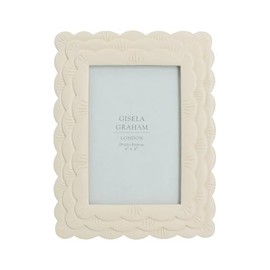 Gisela Graham Cream Scalloped Edge Photo Frame, 4x6"