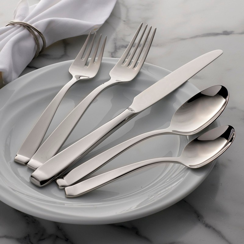 Oneida T1037020AWMM Parkdale 20-Piece Flatware Set