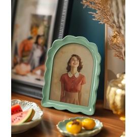 Afuly 5x7 Picture Frame Green Arch Photo Display Scalloped Flower Colorful Unique Funky Pretty Wall Hang Desktop Home Decor Family Anniversary Birthday Gifts for Mom Women Girls