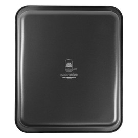 Moneta Eden Lasagner, 24 x 20 cm, aus recyceltem Aluminium, hergestellt in Italien.