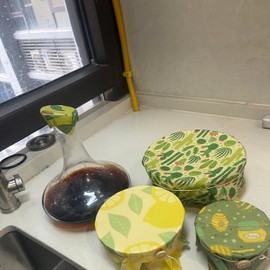 Beeswax Wipes - Organic Beeswax Wraps for Food - 100% Natural & Environmentally Friendly - Reusable Beeswax Cloth - Food Safe (8 Pieces VEG)