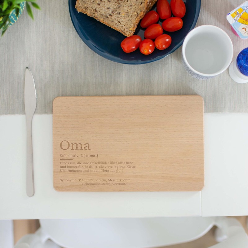 LAUBLUST Breakfast Board with Engraving – Lexikon: Das ist Oma