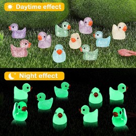 100Pcs Mini Luminous Resin Ducks, Glitter Miniature Figures Tiny Ducks, Colorful Mini Duck Ornament Accessories for DIY Aquarium Decoration, Pot Decoration, Birthday Party, Children's Arithmetic