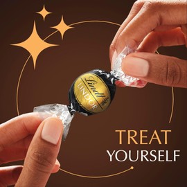 Lindt 70% Cocoa Extra Dark Chocolate Truffles - 6oz
