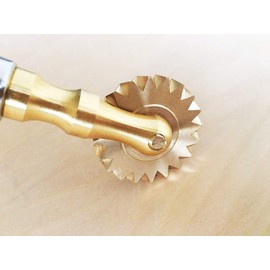 Pasta & Pastry Cutter, Brass Fluted-Edge Blade Cod. AM/RS38
