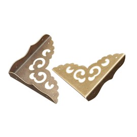 Tiazza 4Pcs Antique Brass Edge Corner Protectors Vintage Design Decorative Corner Braces for Wood Cabinet Furniture Jewelry Box (Side Length: 80mm)