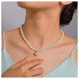 Cimenexe Bohemian Pearl Shell Pendant Necklace Gold Shell Choker Necklace Pearl Necklace Shell Pearl Collar Necklace Jewellery for Women and Girls Gifts