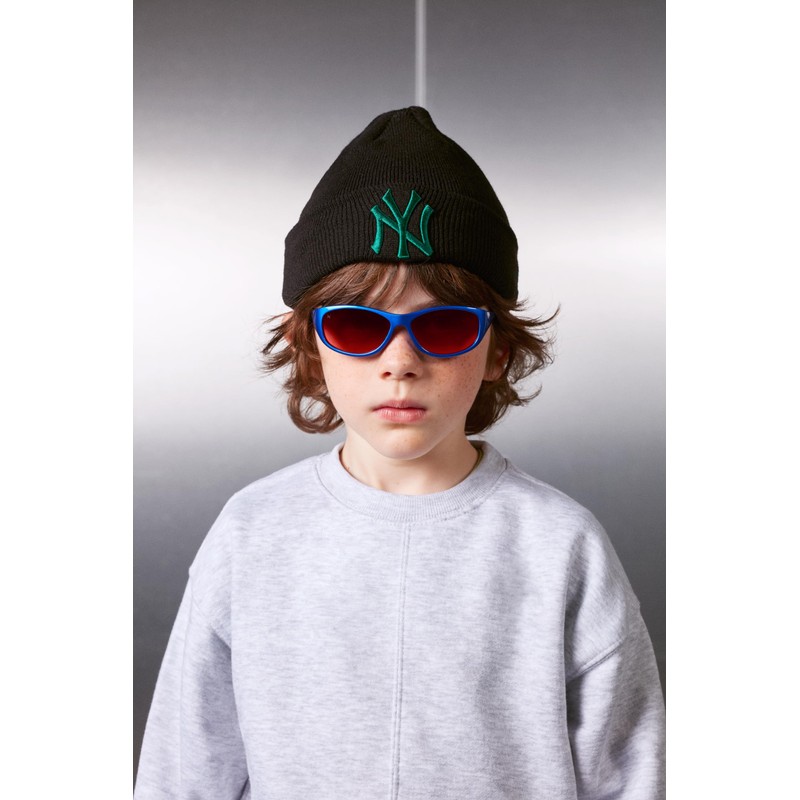 HAWKERS RAVE KIDS Sunglasses for Boys and Girls, Navy Ruby