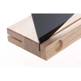 Wooden Key Rack with New York Skyline - Gift for City Lovers - Sturdy and Solid Oak Wood Key Holder - Modern Key Holder for the Wall - 100% Made in Germany - Size 25 cm