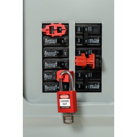 Brady Plastic Lockout/Tagout Padlock, Keyed Different, 1-3/4" Body Length, 1-1/2" Shackle Clearance, Red (Pack of 1)