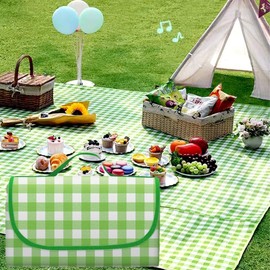 Myluatye Picnic Blanket 150 x 200 cm, Checked Picnic Blanket, Portable Camping Blanket with Carry Handle, Waterproof, Foldable for Garden, Picnic, Beach, Camping, Beach Blanket for 4-6 People (Green)